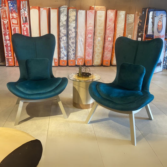 Classic Lounge Set – 2 Comfy Chairs & Elegant Coffee Table | Comfort House