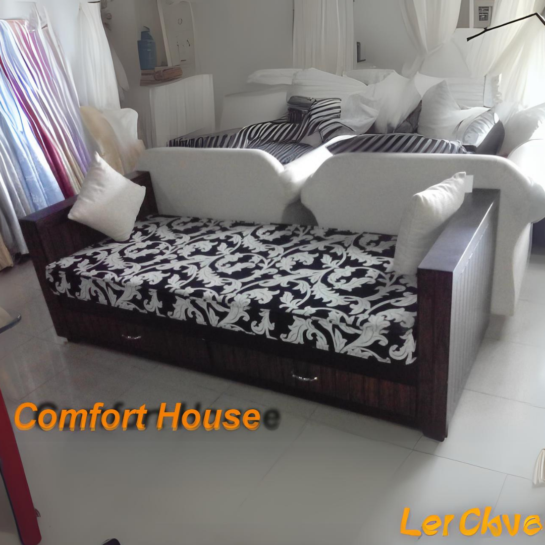 Comfort House Couch | CO 27
